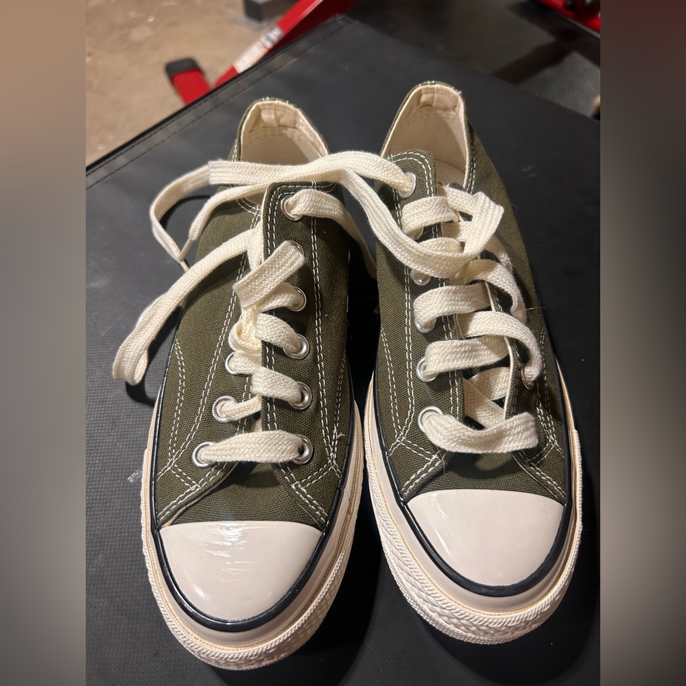 Converse - Picture 2 of 5